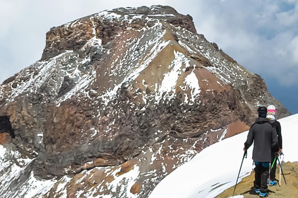 Muere un alpinista en el volcán Iztaccíhuatl; cayó a una barranca en el ejido de Atzompa PC Puebla