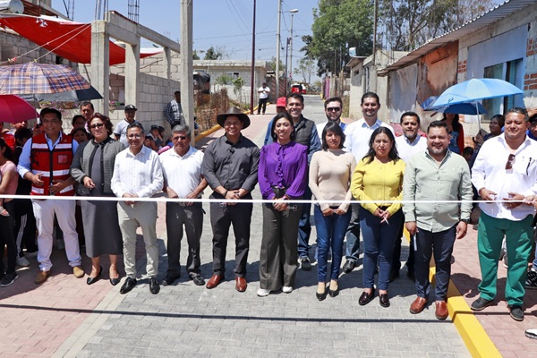 Omar Muñoz inaugura privada Aquiles Serdán de la junta auxiliar de San Lorenzo Almecatla