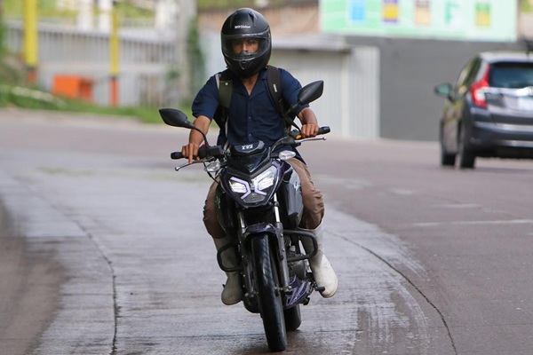 PT plantea reforma a Ley de Movilidad y Seguridad Vial para prohibir a menores de 16 años viajar en motocicletas en Puebla