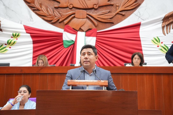 Presenta diputado David Martínez Iniciativa de Reformas a la Ley de Turismo de Tlaxcala