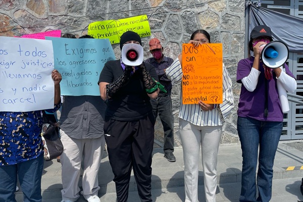 Se cumplen dos años sin justicia para las periodistas Michelle y Natalie Hoyos; no hay sentencia para agresores