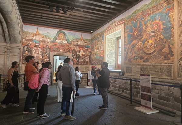 UATx | Estudiantes de movilidad recorren zonas emblemáticas de la capital por invitación de Sectur Tlaxcala