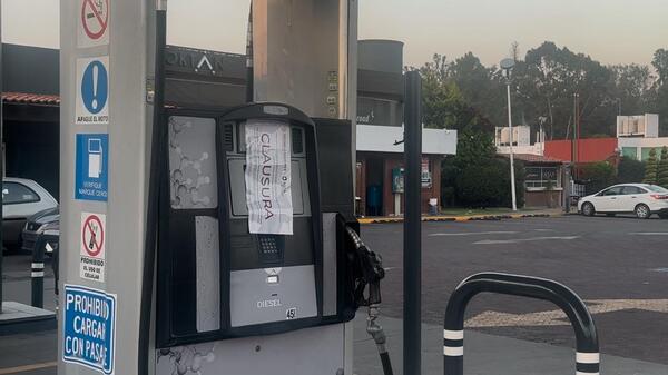 ; tampoco los administradores, por lo que solo los despachadores vieron la imposición de sellos .