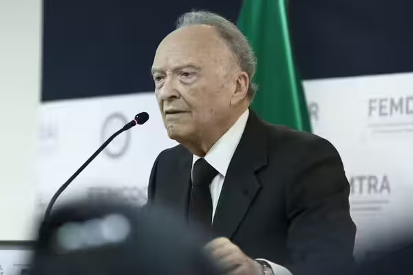 El fiscal criticó las diligencias de la Fiscalía General de Jalisco y señaló que a seis meses, las autoridades aún no cuentan con dictamen