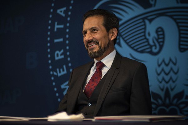 Exrector de la BUAP, Alfonso Esparza, continúa bajo investigación de ASE por no comprobar gasto 2020