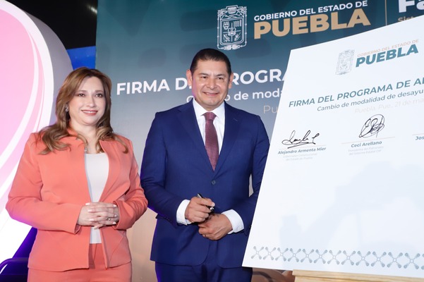 Gobierno de Puebla y DIF firman convenio para cambiar de desayunos fríos a calientes