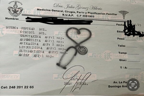 Charlatanes Médicos dio a conocer el caso de Julia Gómez Hilerio, médica falsa que emite recetas con cédula profesional de otra persona