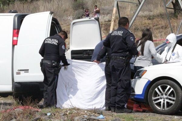 Hallan cadáver en descomposición en deshuesadero de la carretera federal México-Puebla, en Huejotzingo
