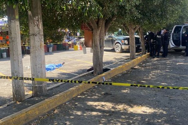 Tras golpiza, "El Chiquilín" muere en el estacionamiento del Mercado Morelos, en Puebla