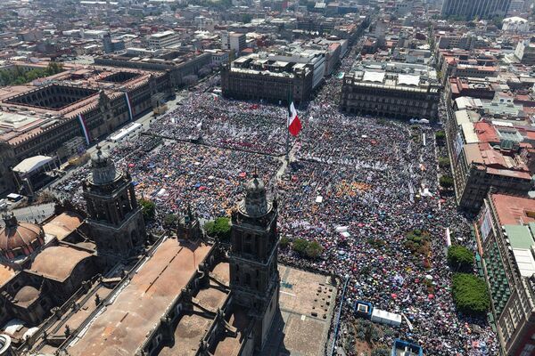 LOS JUEGOS | Sheinbaum y el respaldo del Pueblo, en una histórica postal