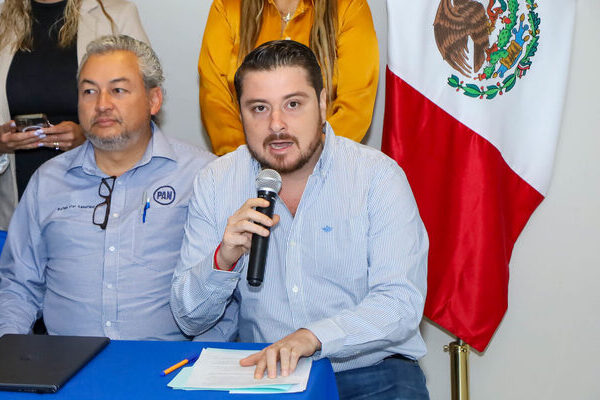El edil Marco Valencia agradeció al gobernador Armenta Mier por haber respetado el proceso democrático de la elección en Venustiano Carranza
