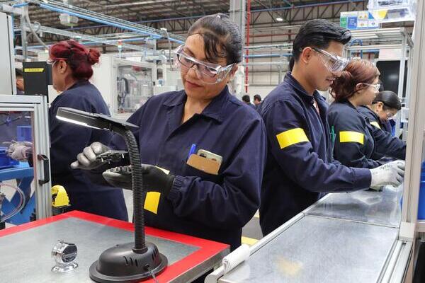 8M | Puebla y Tlaxcala en Top Ten de entidades con más mujeres en la actividad económica