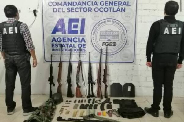 Detienen a un fiscal y dos agentes de investigación de Oaxaca por desaparición de jóvenes de Tlaxcala