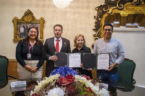 Tejeda Foncerrada expresó que los integrantes del OOSL se verán beneficiados con este convenio para acceder a una educación de calidad