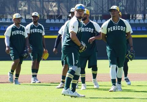 El Club Pericos de Puebla inició sus trabajos de pretemporada en el Estadio Hermanos Serdán, con la presencia de lanzadores y receptores.El Club Pericos de Puebla inició sus trabajos de pretemporada en el Estadio Hermanos Serdán, con la presencia de lanzadores y receptores.