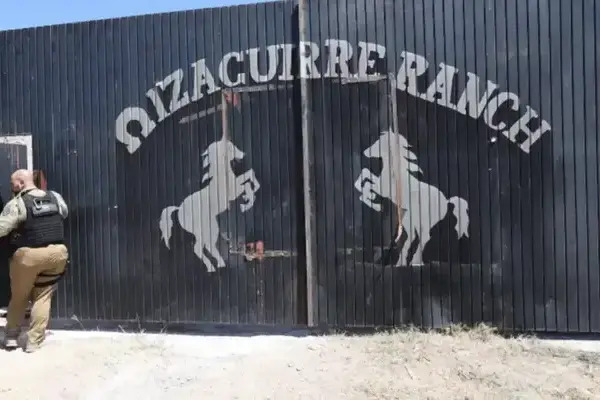 Ese predio se ubica a poco más de una hora de Dallas, Texas. El buscador de Google Maps identifica al rancho texano como Izaguirre Ranch