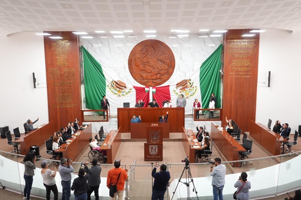 Aprueban diputados de Tlaxcala prohibir publicidad engañosa y alimentos no saludables en escuelas