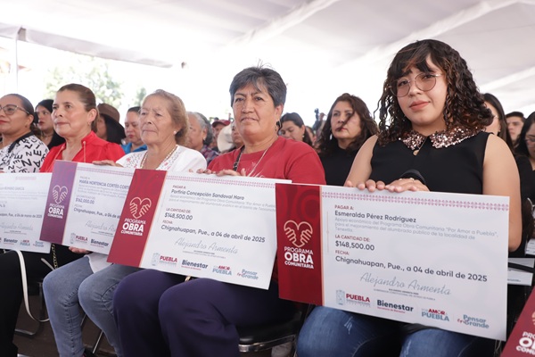 Armenta entrega 99 certificados de Obra Comunitaria en Chignahuapan