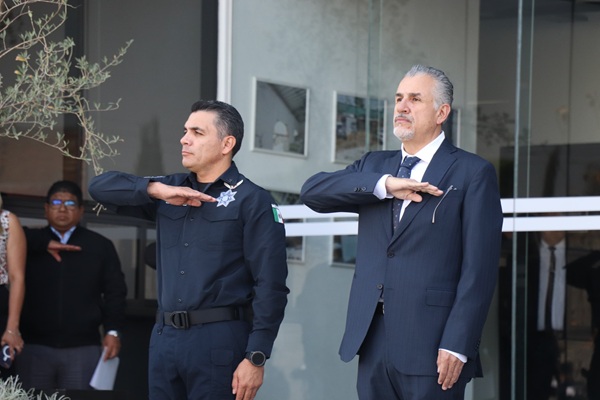 Ayuntamiento de Puebla y SSC ofrece homenaje a policías caídos en cumplimiento de su deber