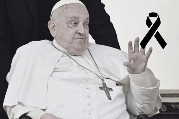 El papa Francisco, que cautivó al mundo con su estilo humilde y que incomodó al sector conservador con sus críticas sistema capitalista murió