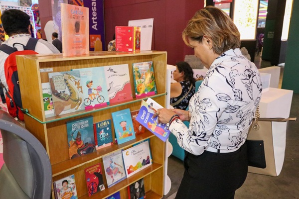 Feria de Puebla promueve lectura y talento poblano