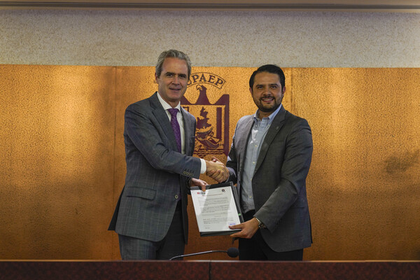 UPAEP y CANACINTRA fortalecen lazos empresariales; firman convenio para 18 servicios