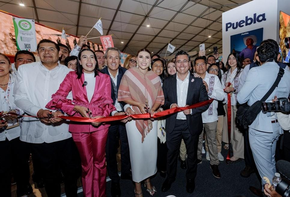 De octubre del año pasado a marzo del presente más de 1 millón 400 mil turistas, nacionales y extranjeros, han disfrutado de Puebla