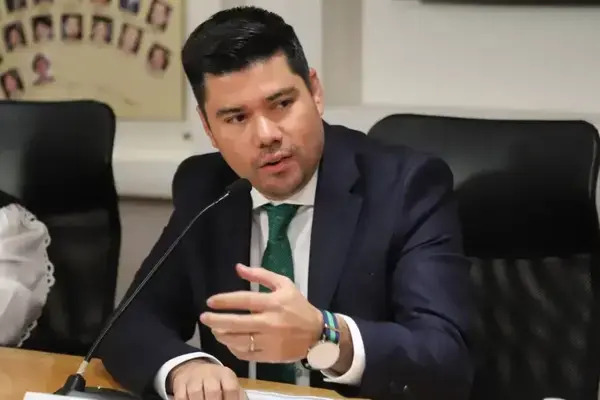 Alicia Guerrero ganó el Ayuntamiento de Ayotoxco de Guerrero con 2 mil 52 votos; mientras que el PVEM y PT obtuvieron mil 993