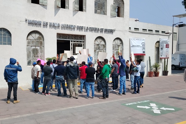 Protestan recicladores en Tehuacán; Desarrollo Sustentable señala irregularidades en centros de reciclaje