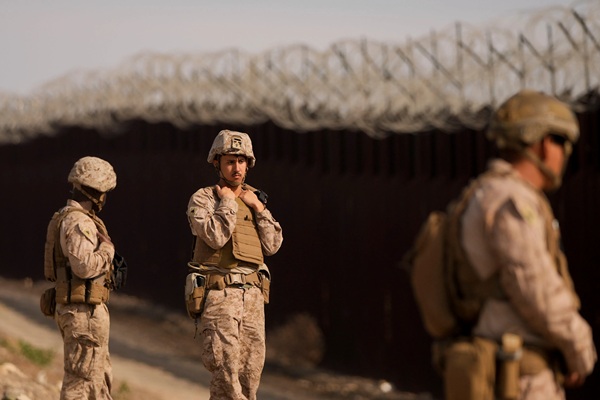 Trump cede control de terrenos federales a las Fuerzas Armadas para reforzar la frontera con México
