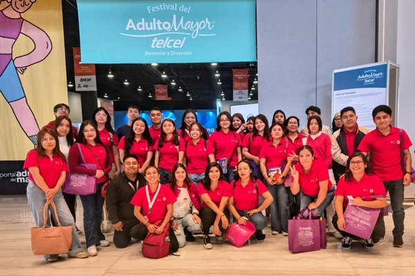 UATx | Estudiantes de Gerontología Social refuerzan conocimiento y práctica en Festival del Adulto Mayor