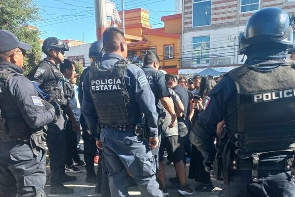 Una turba se organizó para el linchamiento contra un hombre que intentó robar un vehículo en Tenancingo, Tlaxcala