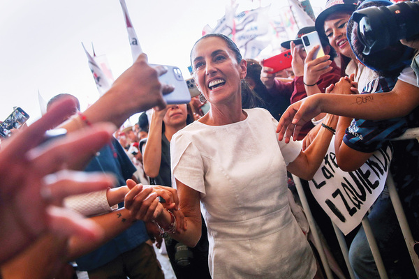 La Presidenta Sheinbaum expresó su agradecimiento al pueblo de México después de mantener una aprobación del 78% en su desempeño