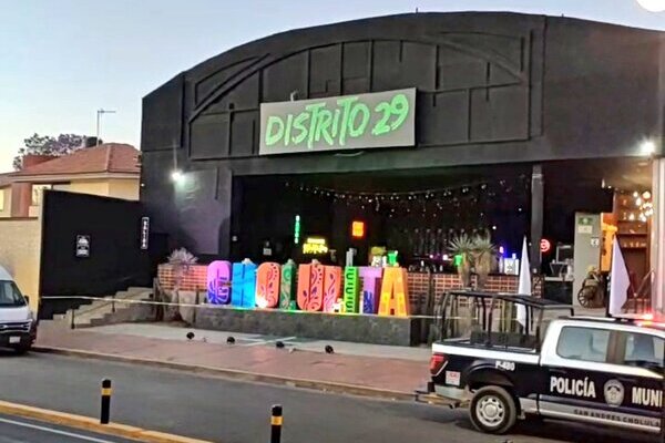 Distrito 29 fue detectado abierto alrededor de las 2 am, a pesar de las normativas municipales que prohíben su funcionamiento a esas horas