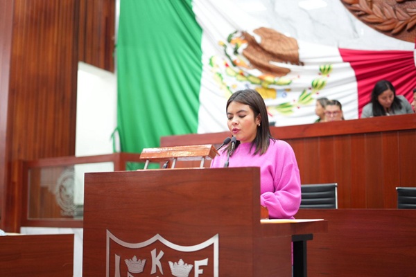 la propuesta de Lorena Ruíz fue turnada a la Comisión de Puntos Constitucionales, Gobernación y Justicia y Asuntos Políticos