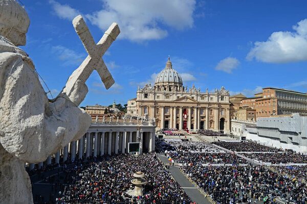 La muerte del papa Francisco da inicio a un regulado proceso para que la Iglesia elija un sucesor, cuyos plazos dependerán de los cardenales