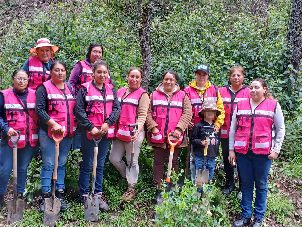 Amantolli El Rosario es una Sociedad de Producción Rural de Responsabilidad Limitada de mujeres artesanas que se constituyó en 2023