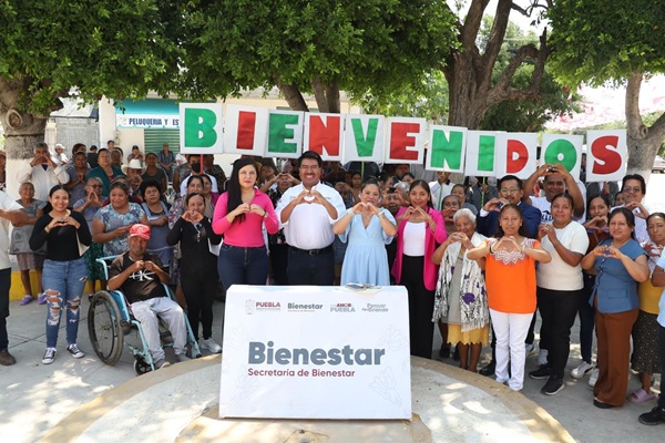 Armenta visita Tehuacán; anuncia mil mdp en obra educativa, de salud y de beneficio social