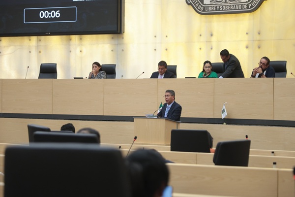 Avala Congreso de Puebla reformas para la creación de sedes regionales de la Universidad de la Salud