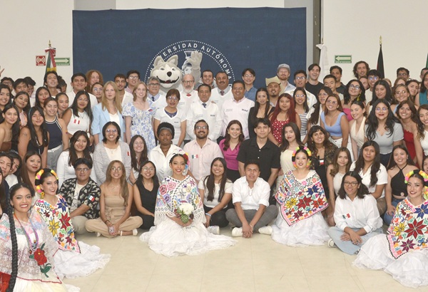 BUAP | Despiden a 218 estudiantes de intercambio de AL, Europa y Asia