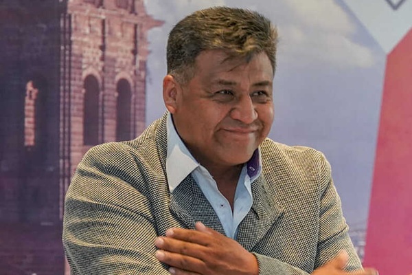 Cabildo de Calpan destituye a Vicente Sánchez como alcalde; Segob advierte que compete al Congreso revocar el mandato