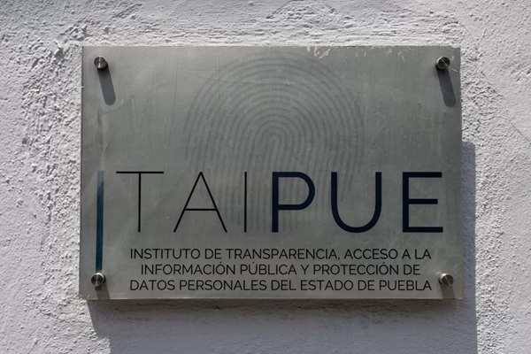 Congreso de Puebla extingue al Itaipue y prohíbe la reelección local a partir de 2030