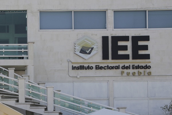 INE aprueba registro de 133 aspirantes a ocupar tres consejerías en el IEE Puebla