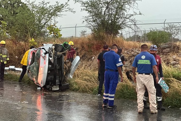 Tormenta en Tehuacán deja saldo fatal y múltiples accidentes; hay un muerto