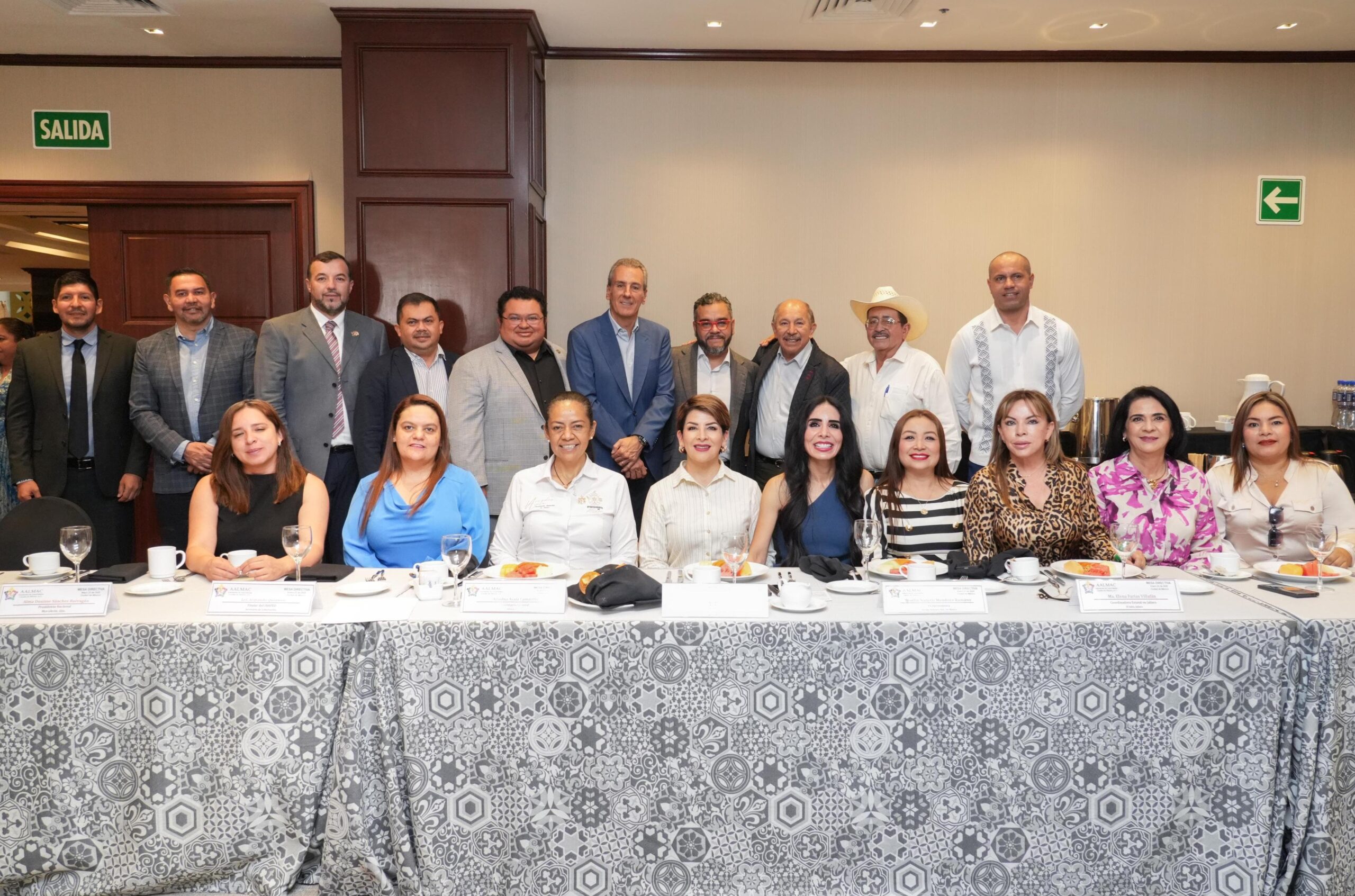 Chedraui ,junto los demás integrantes, participó activamente en los trabajos encaminados a enriquecer la agenda nacional de la AALMAC