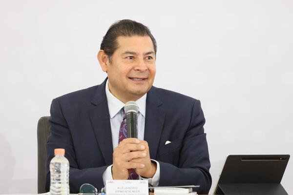 Armenta criticó que hay personas en su gabinete que no se ajustan a esos lineamientos "Yo observo que hay quienes no entienden eso"