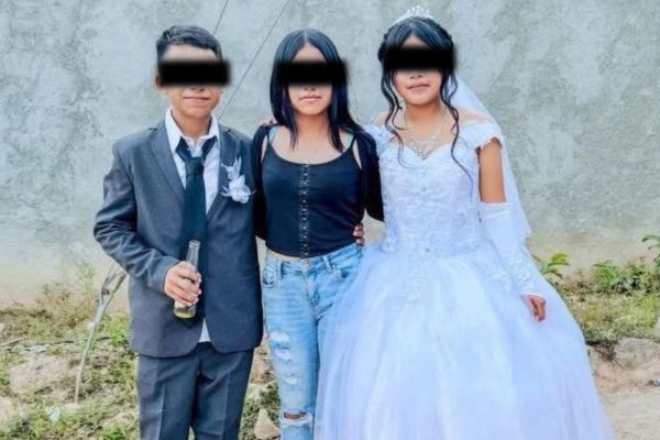 Familias de menores de edad celebraron una boda en la comunidad de San Pedro Cuitlapa, en Guerrero y la transmitieron en Facebook