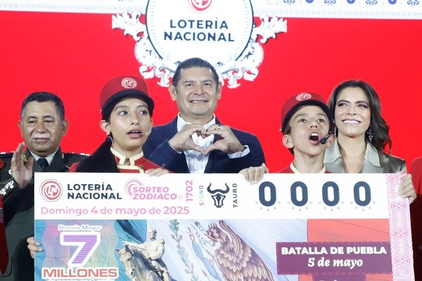 El 5 de Mayo une a todas y todos y en el que Puebla representa el corazón de la patria, dijo el gobernador Armenta en el Sorteo Zodiaco