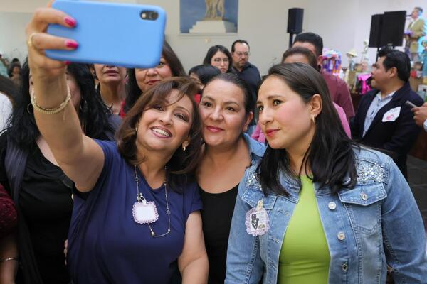 En reunión por el 10 de mayo, la gobernadora reconoció que las mujeres emprendedoras de Tlaxcala ponen a trabajar su talento y generan oportunidades