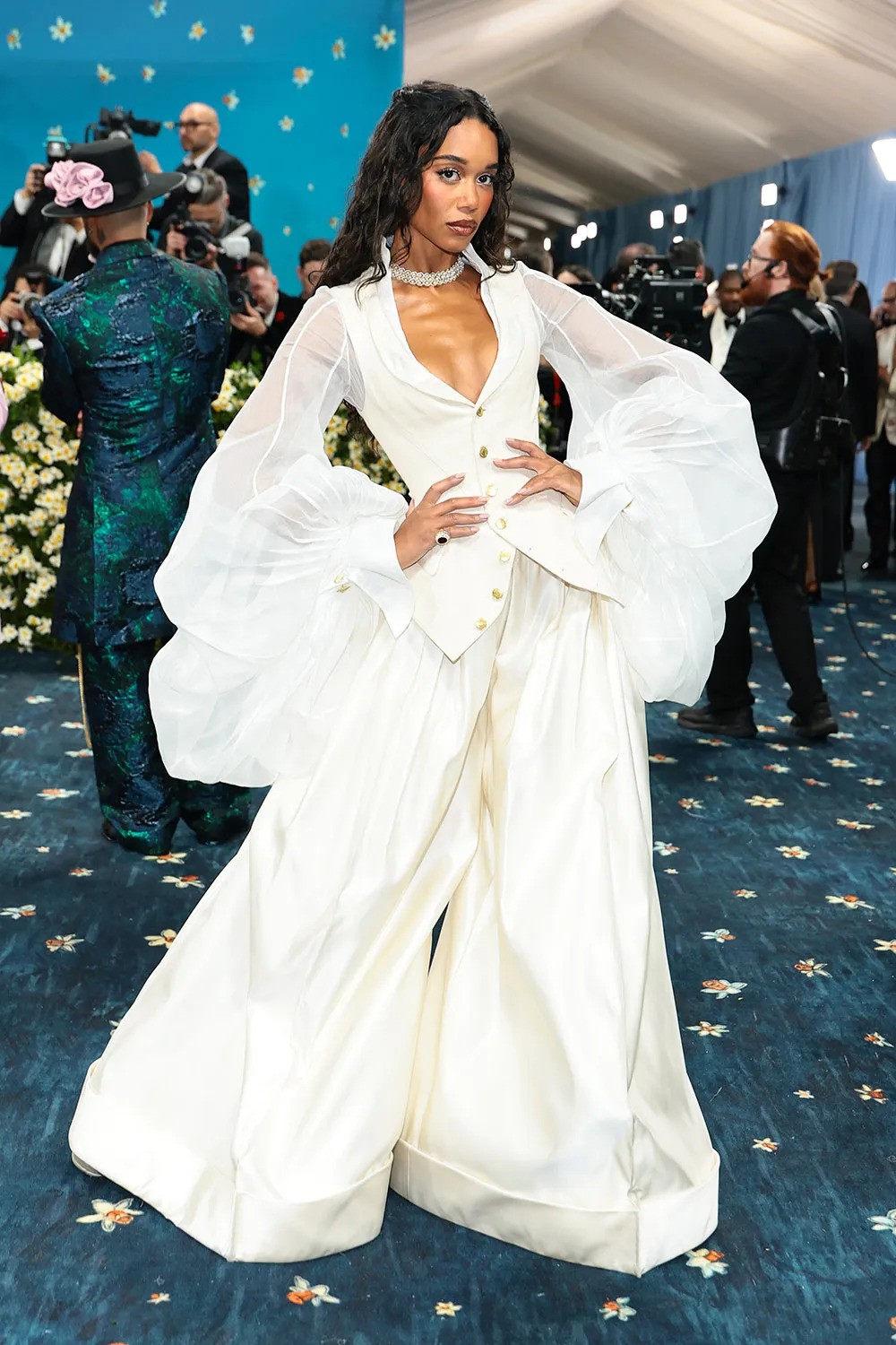 La Met Gala de este año recauda fondos para el Instituto del Vestuario del Museo Metropolitano, el tema de este año: “Tailored for You”